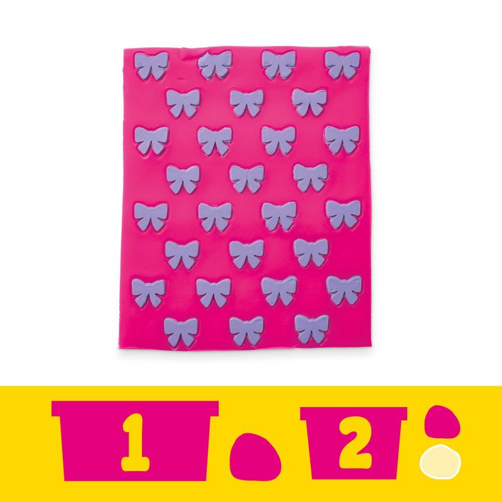 Play-Doh Barbie Ruffles and Bows Doll Set - Image 4