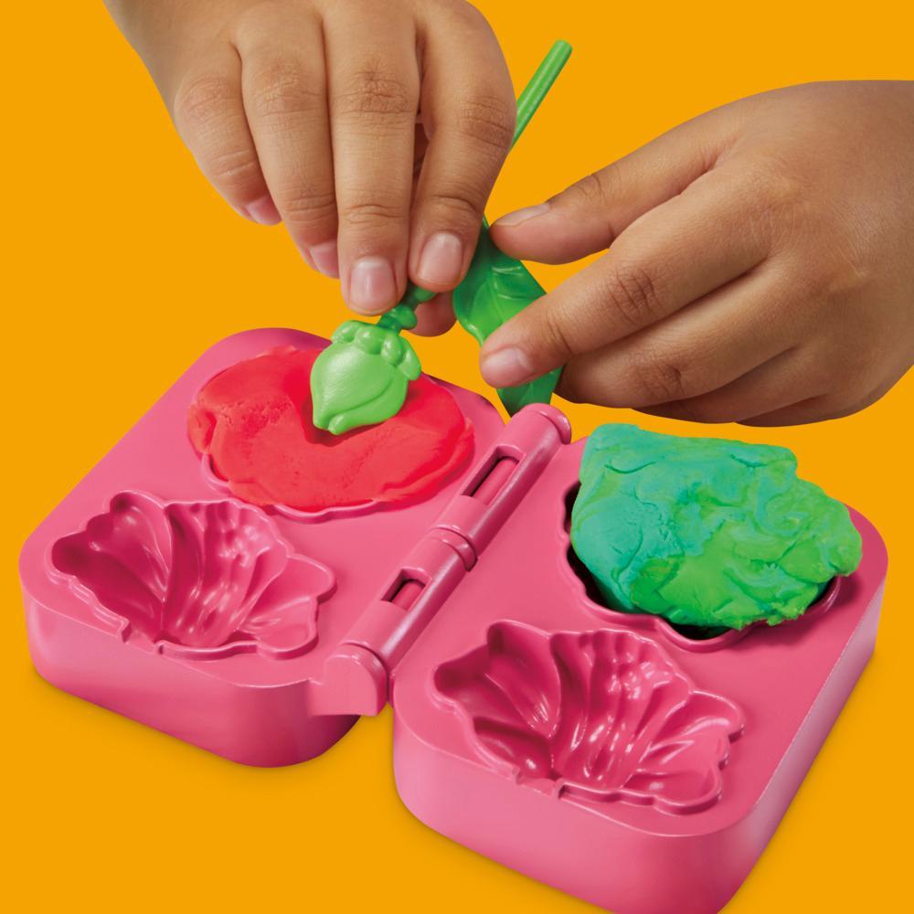 Play-Doh Blooming Flowers Playset - Image 2