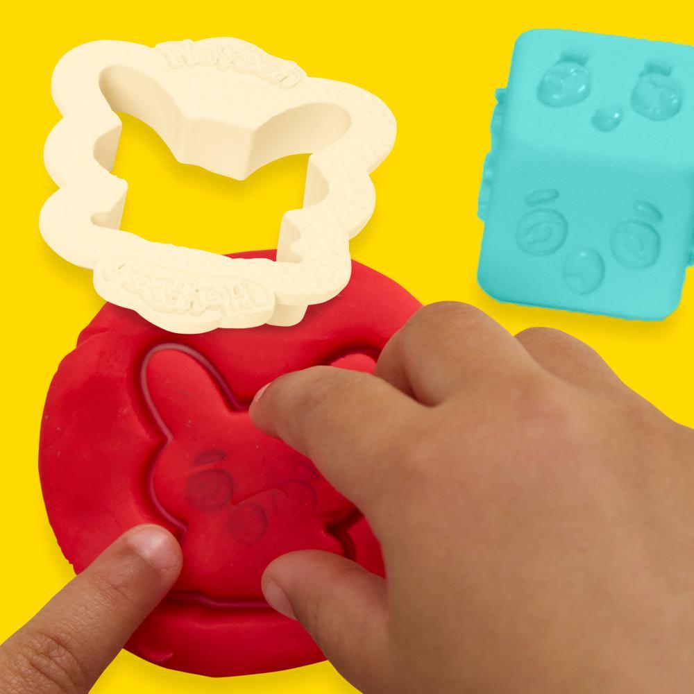 Play-Doh Fold Go Playmat Starter Set Arts and Crafts Toys for Kids 3 - Image 3