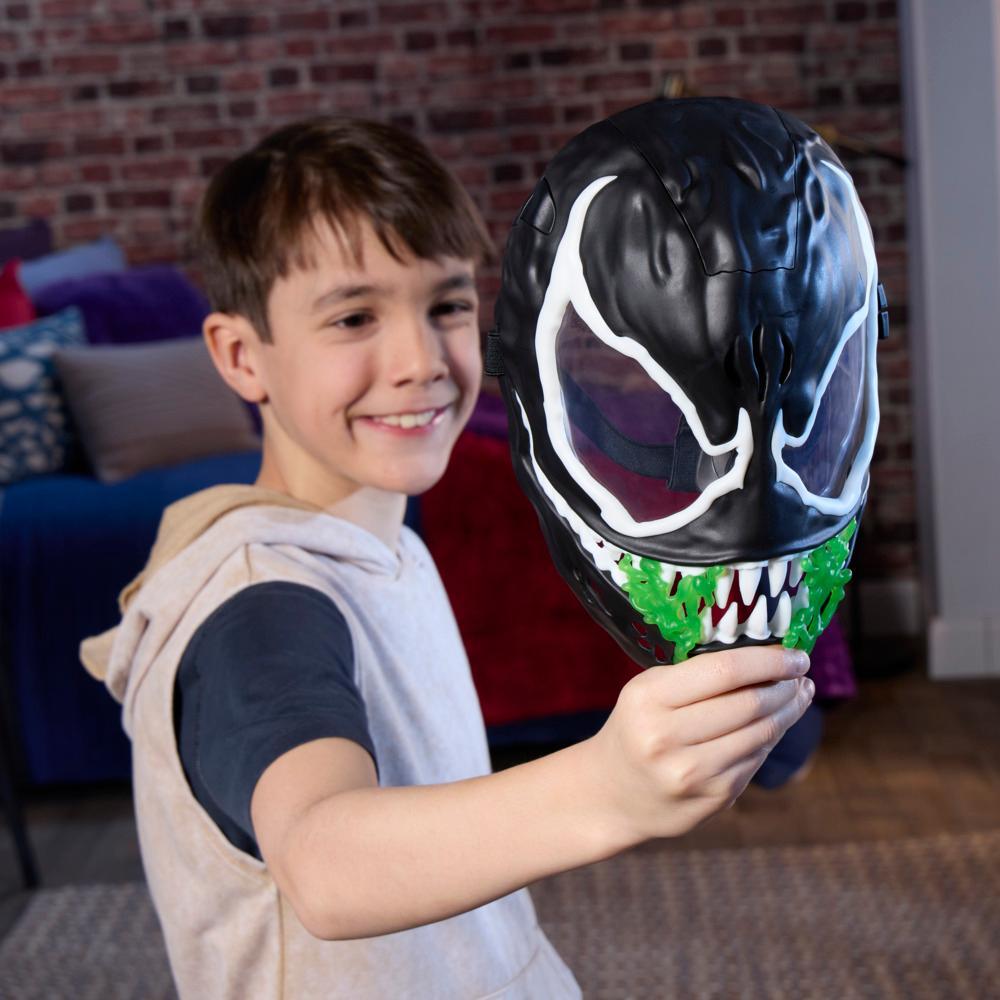 Marvel Spider-Man VenomVersus Venom Glow-In-The-Dark Mask for Role Play Super Hero Toys for Kids Ages 5 - Image 10