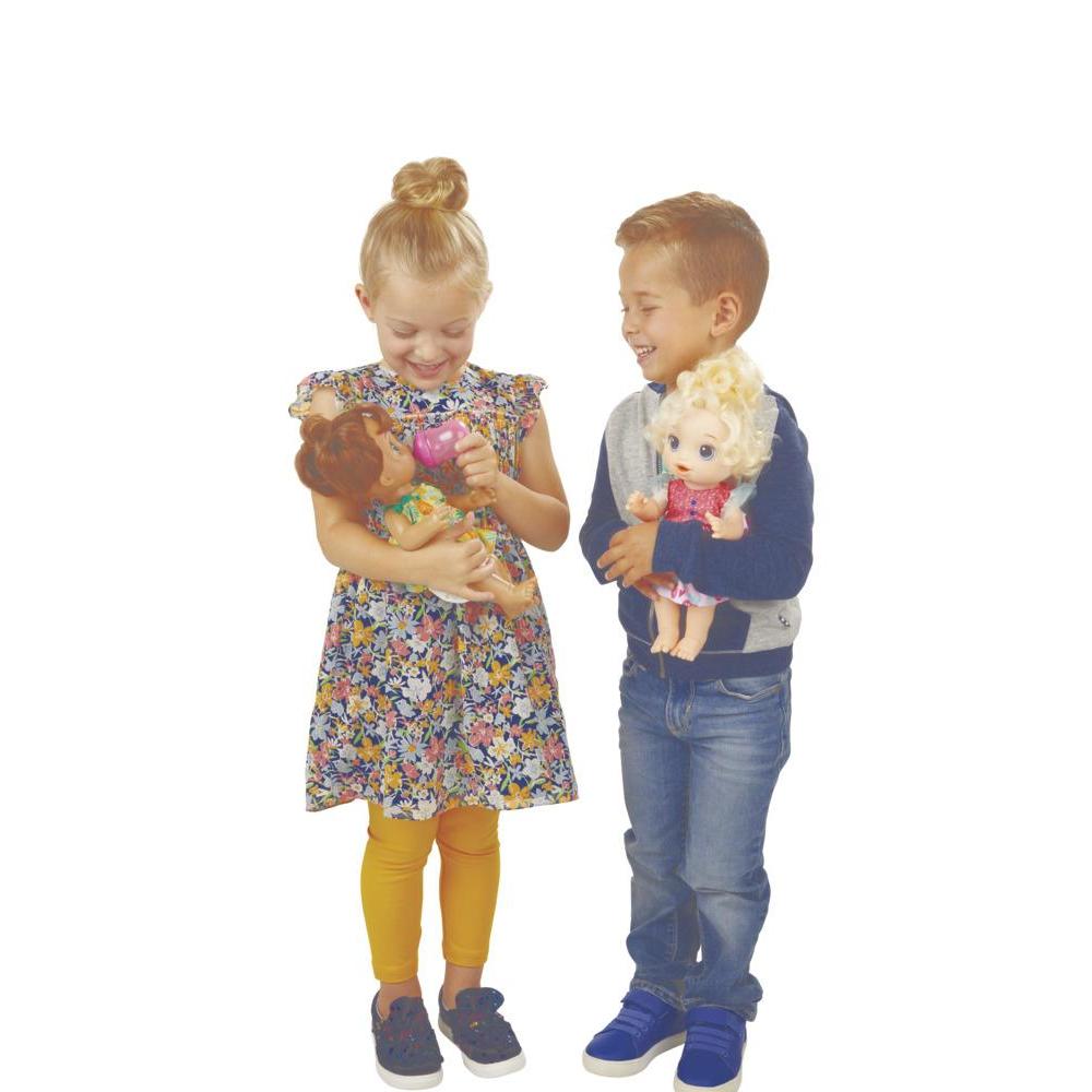 Baby Alive Magical Mixer Baby Doll Strawberry Shake Blender Accessories Drinks Wets Eats Toy for Kids Ages 3 and Up - Image 5