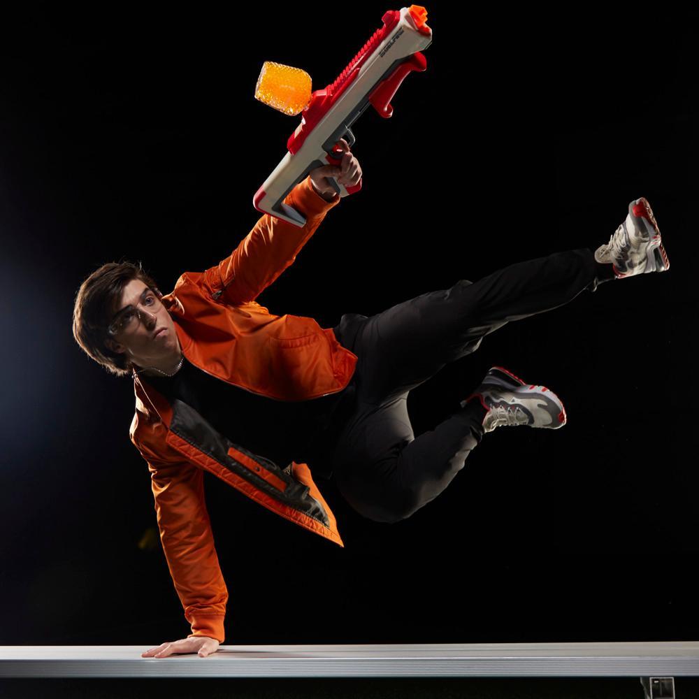 Nerf Pro Gelfire Raid Blaster Fire 5 Rounds At Once 10000 Gelfire Rounds 800 Round Hopper Eyewear